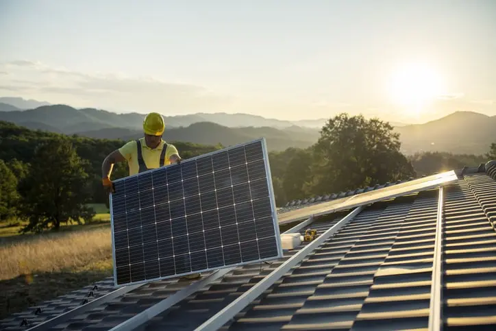 crédit vert - pret vert panneaux solaires - travaux rénovations panneaux photovoltaiques