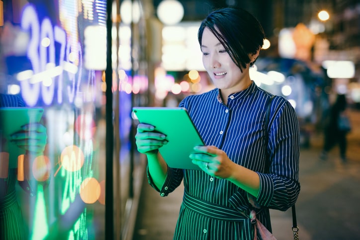 neobanque banque en ligne service client tarifs frais